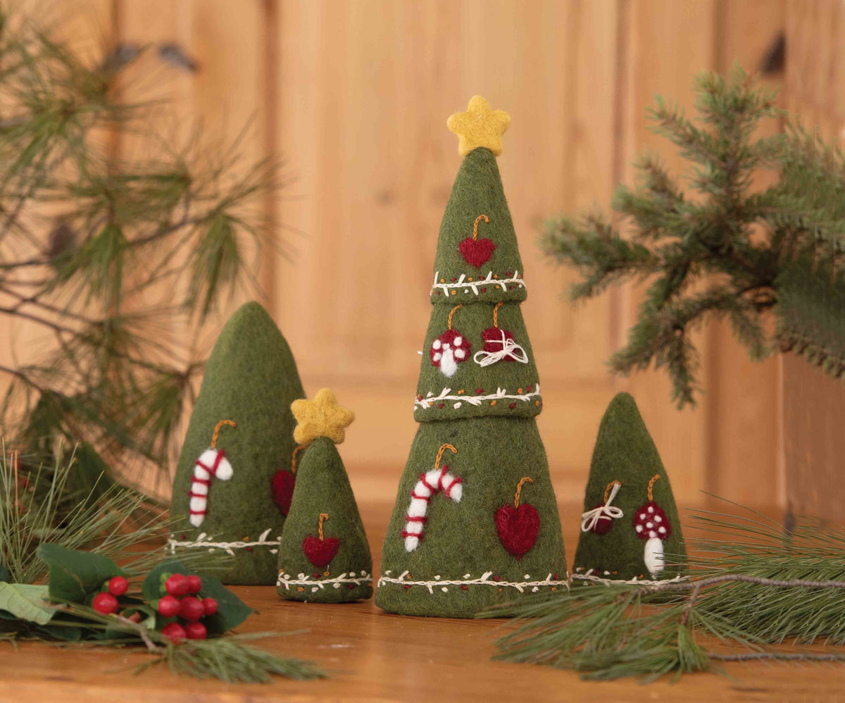 Christmas tree w details green