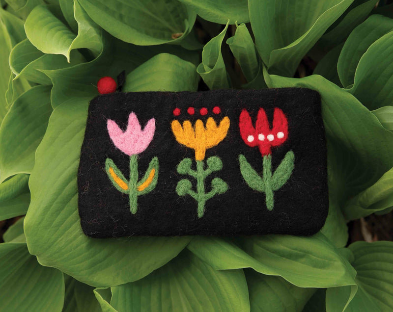 Purse Tulip on black